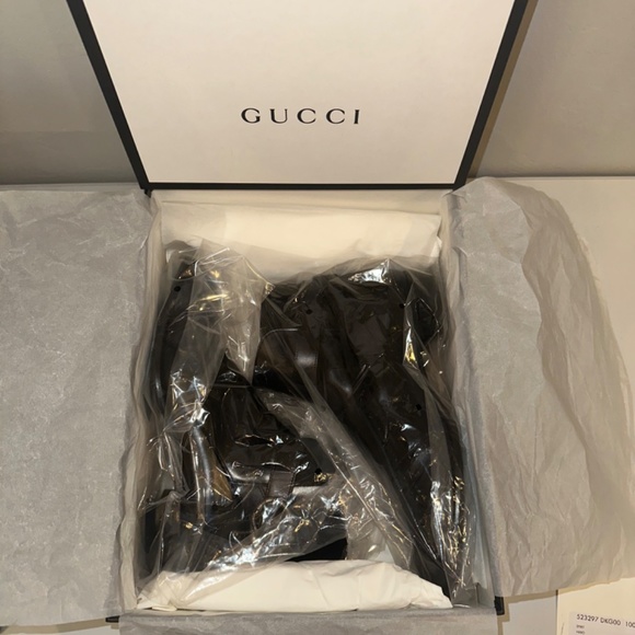 Gucci Leather Ankle Boot with Kingsnake Buckle - Picture 6 of 7